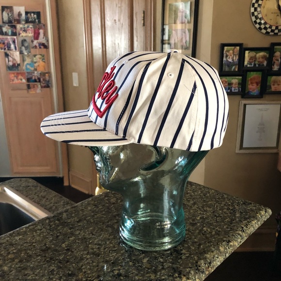 Disney parks Mickey cap - Picture 2 of 3